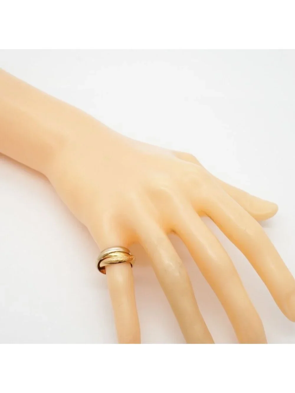 Cartier ring trinity